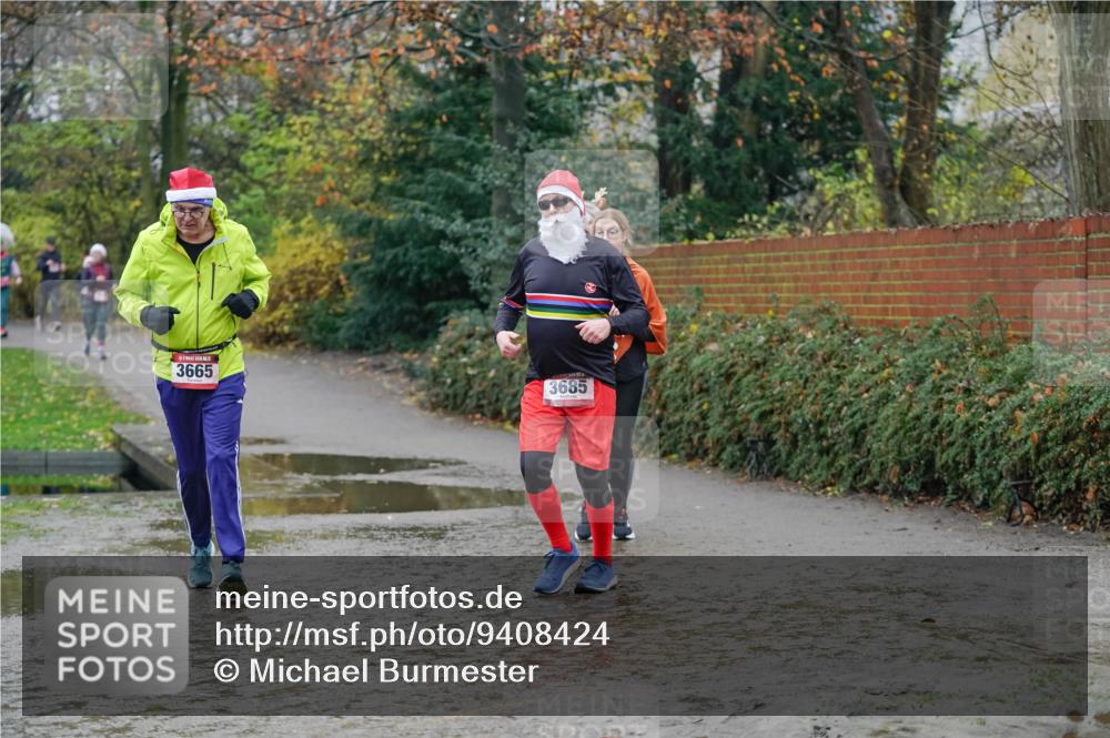 07.12.2025 - St. Pauli X-Mass-Run No. 15 Michael Burmester http://msf.ph/oto/9408424 07.12.2025 11:26:16 Laufen 3665, 3685 meine-sportfotos.de