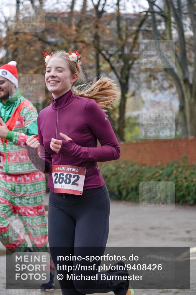 07.12.2025 - St. Pauli X-Mass-Run No. 15 Michael Burmester http://msf.ph/oto/9408426 07.12.2025 09:43:48 Laufen 15, 2682 meine-sportfotos.de
