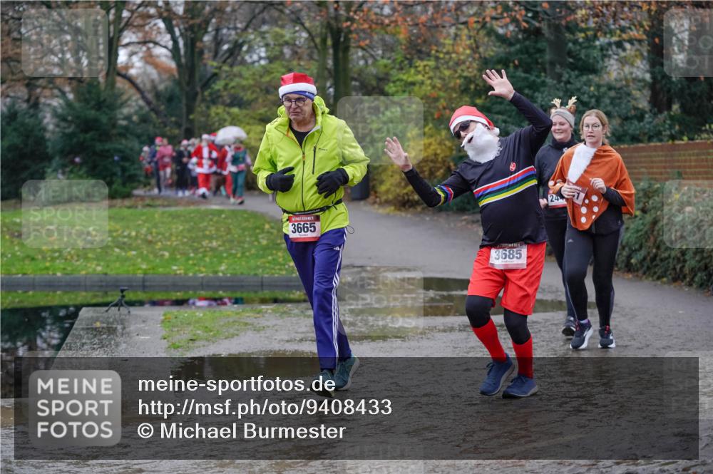 07.12.2025 - St. Pauli X-Mass-Run No. 15 Michael Burmester http://msf.ph/oto/9408433 07.12.2025 11:26:17 Laufen 15, 3665, 15, 3685, 24 meine-sportfotos.de