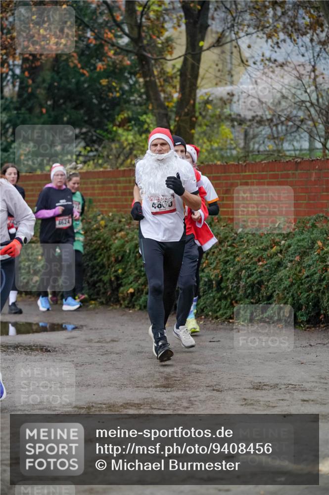 07.12.2025 - St. Pauli X-Mass-Run No. 15 Michael Burmester http://msf.ph/oto/9408456 07.12.2025 09:43:52 Laufen 4000, 4624 meine-sportfotos.de