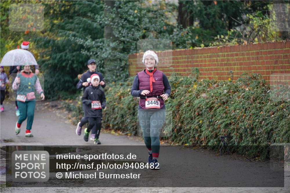 07.12.2025 - St. Pauli X-Mass-Run No. 15 Michael Burmester http://msf.ph/oto/9408482 07.12.2025 11:26:25 Laufen 3925, 3445 meine-sportfotos.de