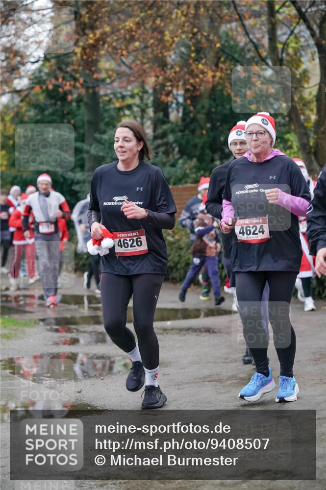 07.12.2025 - St. Pauli X-Mass-Run No. 15 Michael Burmester http://msf.ph/oto/9408507 07.12.2025 09:43:57 Laufen 15, 4626, 15, 4624 meine-sportfotos.de