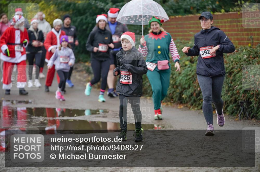 07.12.2025 - St. Pauli X-Mass-Run No. 15 Michael Burmester http://msf.ph/oto/9408527 07.12.2025 11:26:28 Laufen 621, 15, 925, 843, 392 meine-sportfotos.de