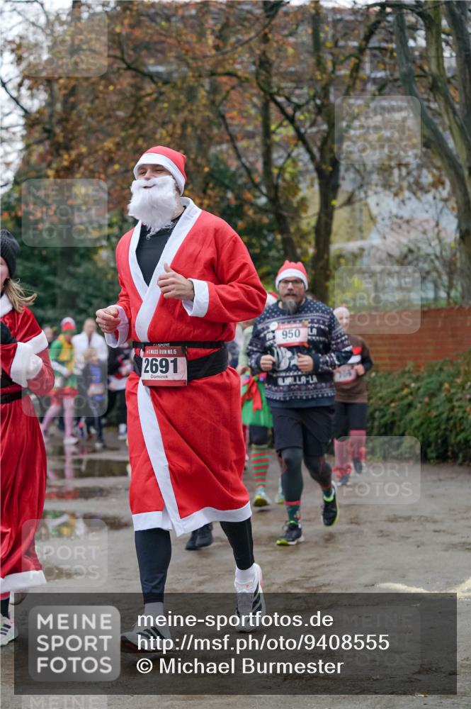 07.12.2025 - St. Pauli X-Mass-Run No. 15 Michael Burmester http://msf.ph/oto/9408555 07.12.2025 09:44:01 Laufen 15, 2691, 950, 766 meine-sportfotos.de
