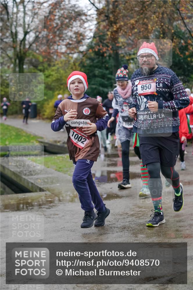 07.12.2025 - St. Pauli X-Mass-Run No. 15 Michael Burmester http://msf.ph/oto/9408570 07.12.2025 09:44:02 Laufen 15, 1002, 5, 950, 1664 meine-sportfotos.de