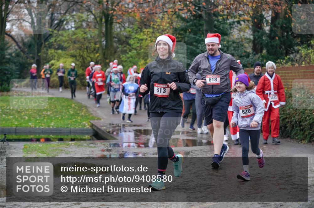 07.12.2025 - St. Pauli X-Mass-Run No. 15 Michael Burmester http://msf.ph/oto/9408580 07.12.2025 11:26:34 Laufen 613, 326, 618, 620, 3842 meine-sportfotos.de