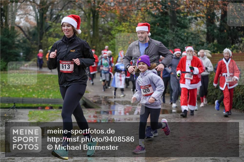 07.12.2025 - St. Pauli X-Mass-Run No. 15 Michael Burmester http://msf.ph/oto/9408586 07.12.2025 11:26:35 Laufen 15, 613, 620, 3844, 3842 meine-sportfotos.de