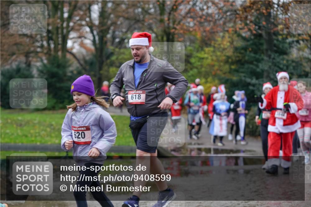 07.12.2025 - St. Pauli X-Mass-Run No. 15 Michael Burmester http://msf.ph/oto/9408599 07.12.2025 11:26:36 Laufen 620, 618 meine-sportfotos.de