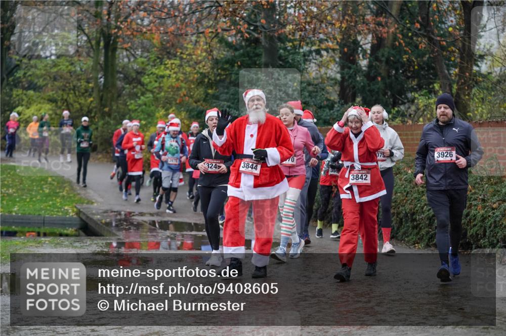 07.12.2025 - St. Pauli X-Mass-Run No. 15 Michael Burmester http://msf.ph/oto/9408605 07.12.2025 11:26:37 Laufen 2475, 324, 3844, 350, 3842, 075, 3926 meine-sportfotos.de