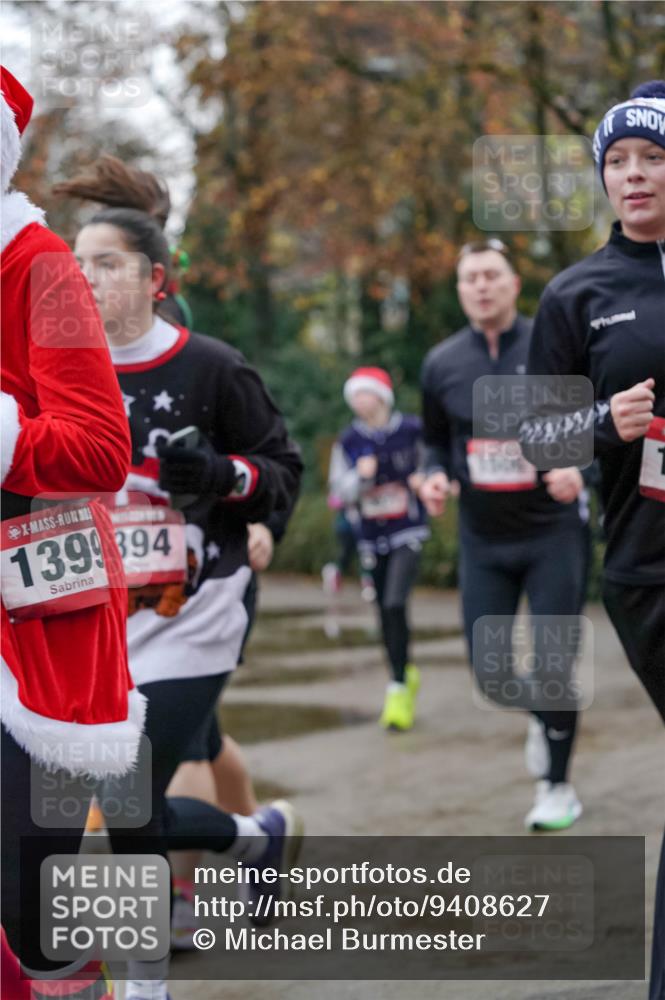 07.12.2025 - St. Pauli X-Mass-Run No. 15 Michael Burmester http://msf.ph/oto/9408627 07.12.2025 09:44:09 Laufen 1399, 394 meine-sportfotos.de