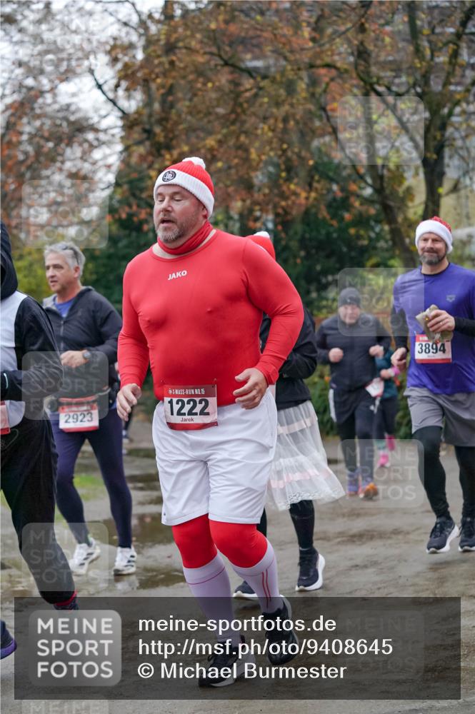 07.12.2025 - St. Pauli X-Mass-Run No. 15 Michael Burmester http://msf.ph/oto/9408645 07.12.2025 09:44:12 Laufen 2923, 15, 1222, 3894 meine-sportfotos.de