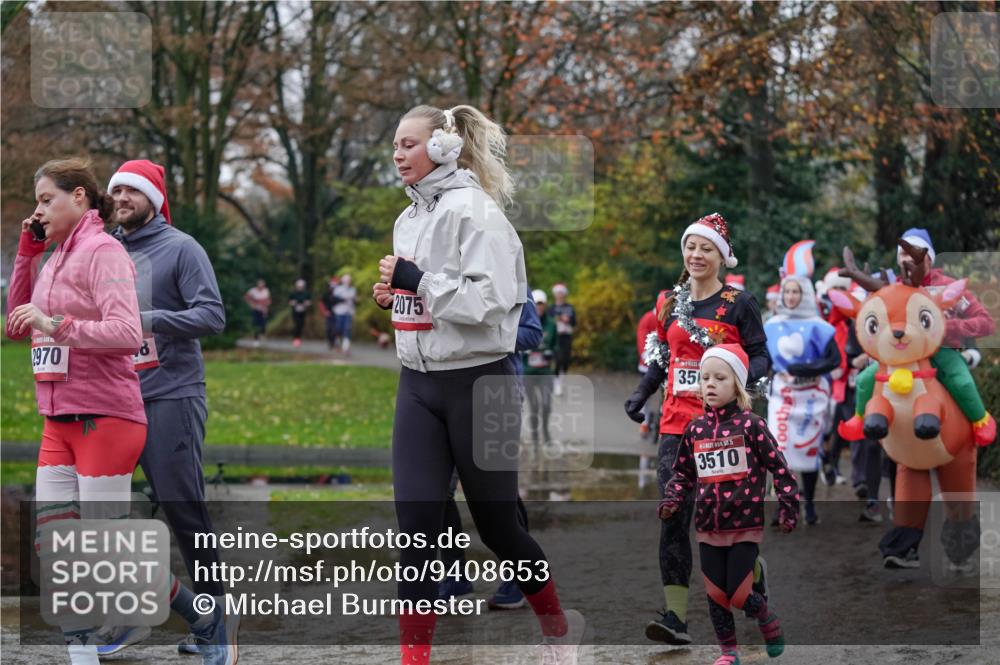07.12.2025 - St. Pauli X-Mass-Run No. 15 Michael Burmester http://msf.ph/oto/9408653 07.12.2025 11:26:41 Laufen 2970, 8, 2075, 35, 5, 3510 meine-sportfotos.de