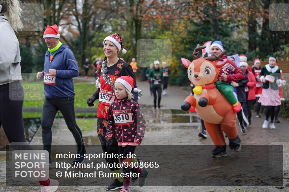 07.12.2025 - St. Pauli X-Mass-Run No. 15 Michael Burmester http://msf.ph/oto/9408665 07.12.2025 11:26:42 Laufen 3247, 15, 350, 5, 3510 meine-sportfotos.de