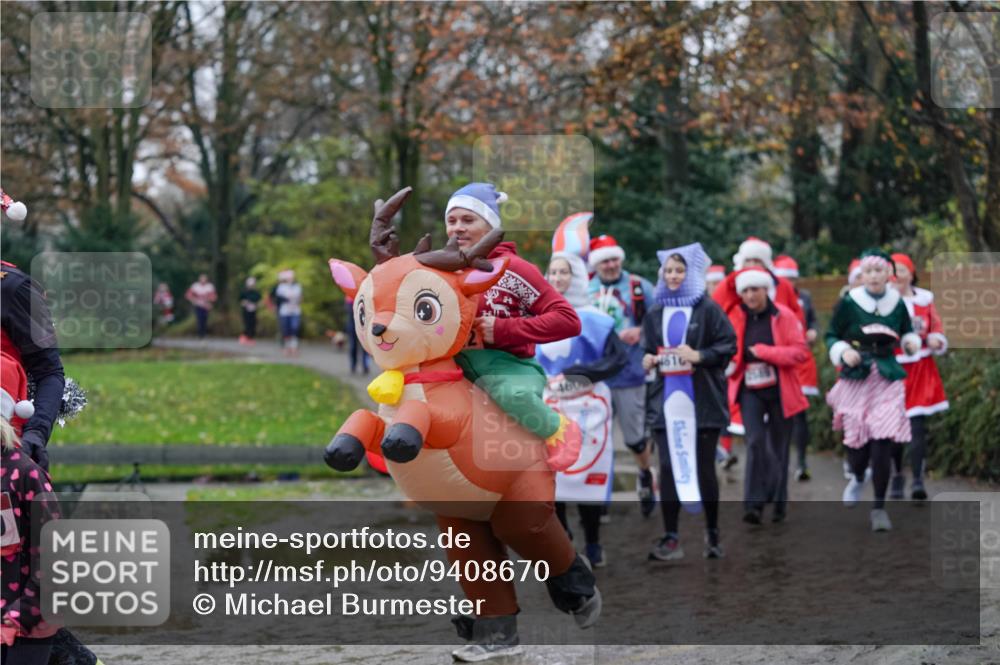 07.12.2025 - St. Pauli X-Mass-Run No. 15 Michael Burmester http://msf.ph/oto/9408670 07.12.2025 11:26:43 Laufen  meine-sportfotos.de