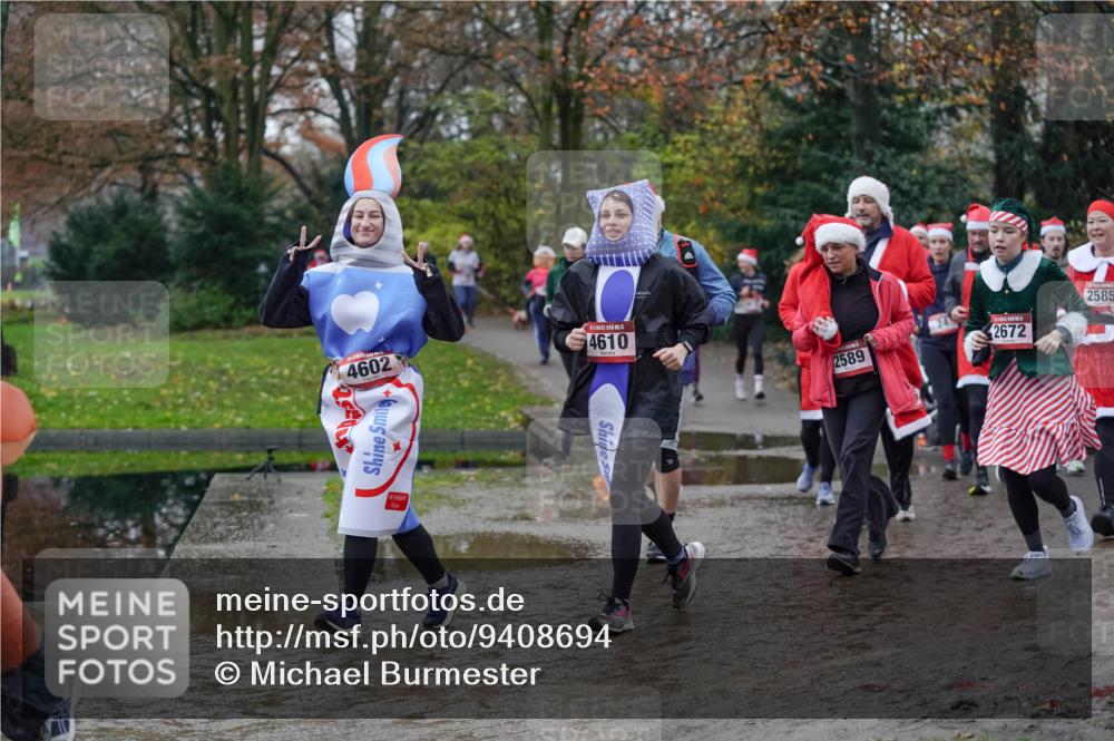 07.12.2025 - St. Pauli X-Mass-Run No. 15 Michael Burmester http://msf.ph/oto/9408694 07.12.2025 11:26:44 Laufen 4602, 15, 4610, 2589, 24, 2672, 2585 meine-sportfotos.de