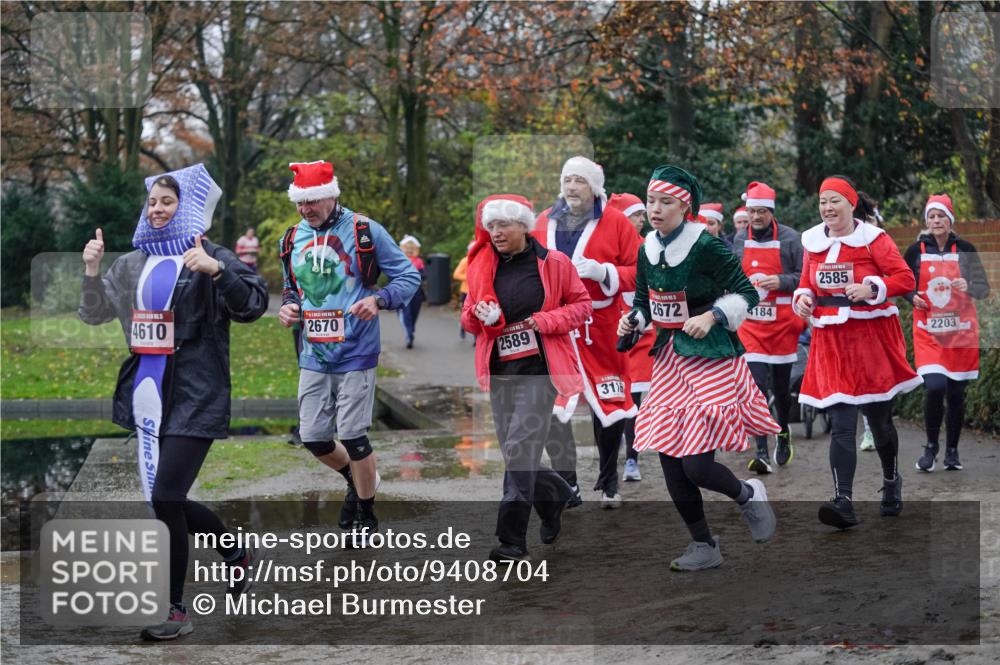 07.12.2025 - St. Pauli X-Mass-Run No. 15 Michael Burmester http://msf.ph/oto/9408704 07.12.2025 11:26:44 Laufen 4610, 2670, 2589, 2585, 2672, 4184, 311, 61, 6, 2203 meine-sportfotos.de