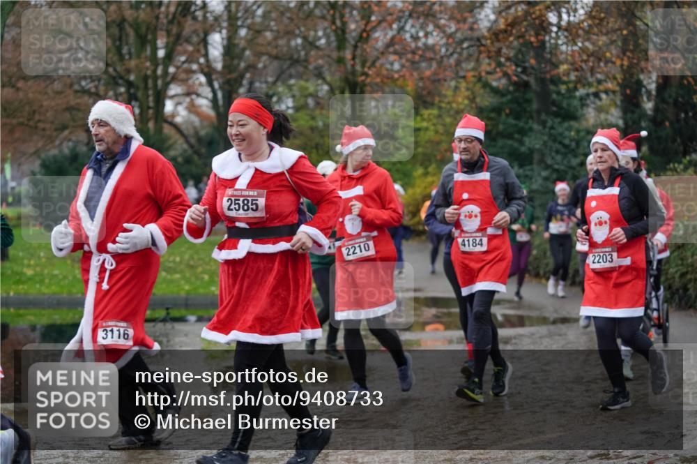 07.12.2025 - St. Pauli X-Mass-Run No. 15 Michael Burmester http://msf.ph/oto/9408733 07.12.2025 11:26:46 Laufen 3116, 2585, 2210, 4184, 2203 meine-sportfotos.de