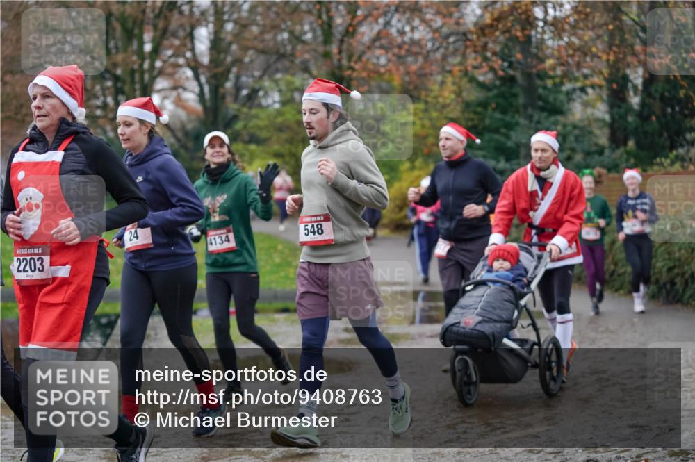 07.12.2025 - St. Pauli X-Mass-Run No. 15 Michael Burmester http://msf.ph/oto/9408763 07.12.2025 11:26:48 Laufen 5, 2203, 24, 4134, 548 meine-sportfotos.de