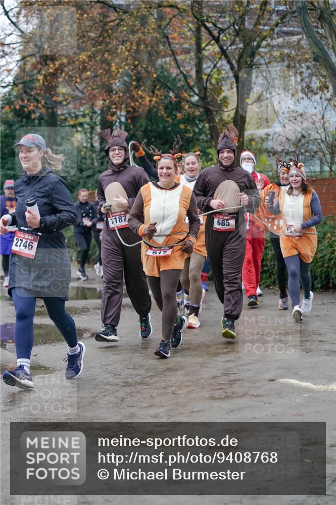 07.12.2025 - St. Pauli X-Mass-Run No. 15 Michael Burmester http://msf.ph/oto/9408768 07.12.2025 09:44:25 Laufen 2746, 1187, 517, 685 meine-sportfotos.de