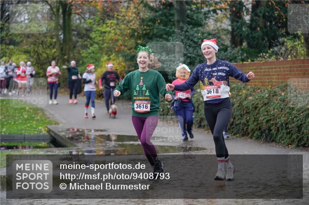07.12.2025 - St. Pauli X-Mass-Run No. 15 Michael Burmester http://msf.ph/oto/9408793 07.12.2025 11:26:51 Laufen 15, 3616, 1467, 5, 3618 meine-sportfotos.de