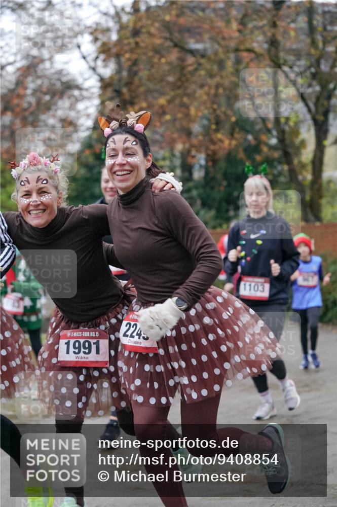 07.12.2025 - St. Pauli X-Mass-Run No. 15 Michael Burmester http://msf.ph/oto/9408854 07.12.2025 09:44:32 Laufen 15, 1991, 2245, 1103 meine-sportfotos.de