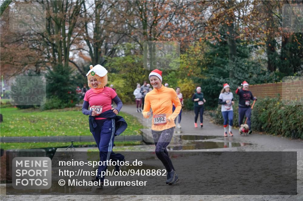 07.12.2025 - St. Pauli X-Mass-Run No. 15 Michael Burmester http://msf.ph/oto/9408862 07.12.2025 11:26:55 Laufen 67, 1592 meine-sportfotos.de