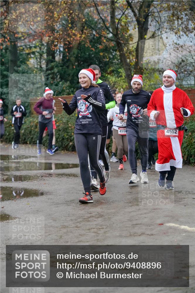 07.12.2025 - St. Pauli X-Mass-Run No. 15 Michael Burmester http://msf.ph/oto/9408896 07.12.2025 09:44:37 Laufen 4550, 455, 4552 meine-sportfotos.de