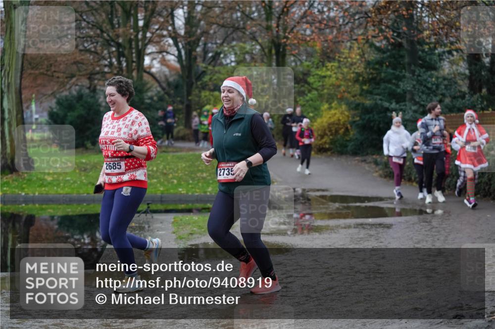 07.12.2025 - St. Pauli X-Mass-Run No. 15 Michael Burmester http://msf.ph/oto/9408919 07.12.2025 11:27:04 Laufen 15, 2685, 2735 meine-sportfotos.de