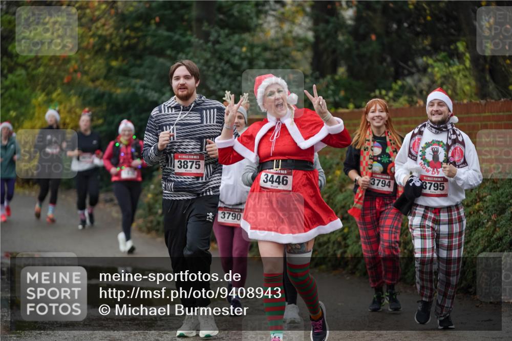 07.12.2025 - St. Pauli X-Mass-Run No. 15 Michael Burmester http://msf.ph/oto/9408943 07.12.2025 11:27:07 Laufen 15, 3875, 5, 3446, 3794, 5, 3795, 3790, 940 meine-sportfotos.de