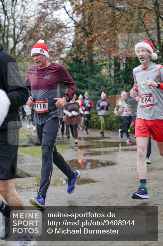 07.12.2025 - St. Pauli X-Mass-Run No. 15 Michael Burmester http://msf.ph/oto/9408944 07.12.2025 09:44:43 Laufen 1118, 3084 meine-sportfotos.de