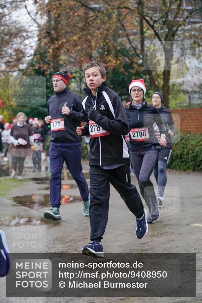 07.12.2025 - St. Pauli X-Mass-Run No. 15 Michael Burmester http://msf.ph/oto/9408950 07.12.2025 09:44:43 Laufen 177, 278, 2780 meine-sportfotos.de
