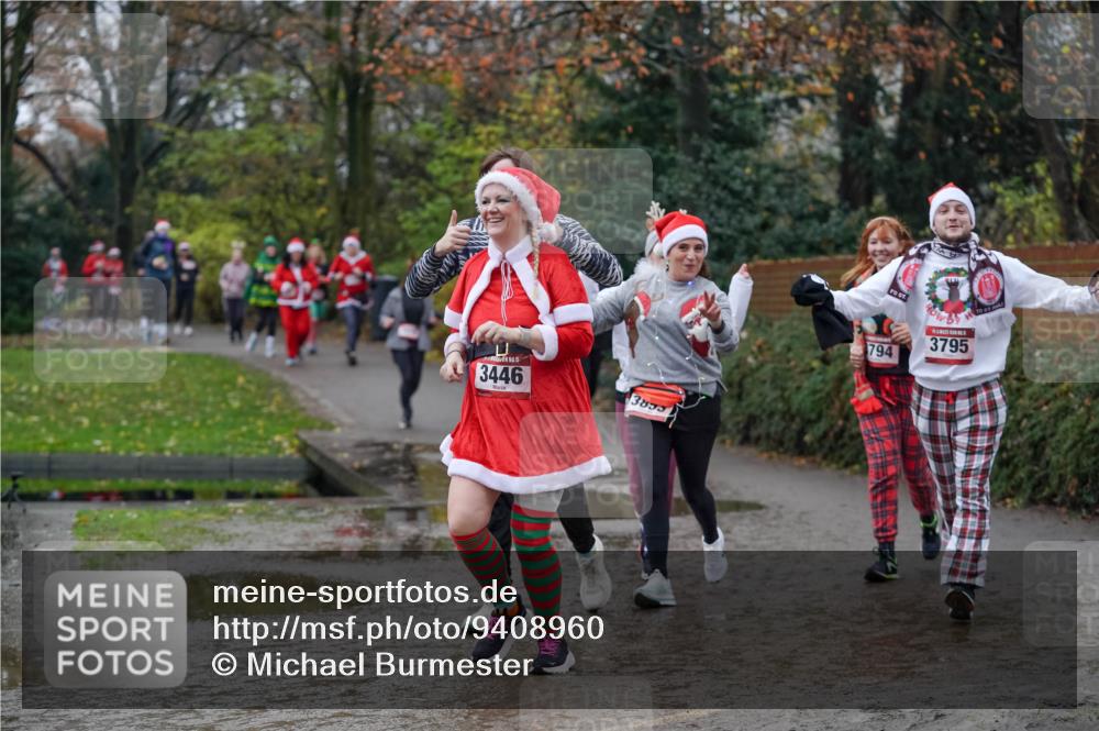 07.12.2025 - St. Pauli X-Mass-Run No. 15 Michael Burmester http://msf.ph/oto/9408960 07.12.2025 11:27:08 Laufen 3446, 3855, 794, 3795 meine-sportfotos.de
