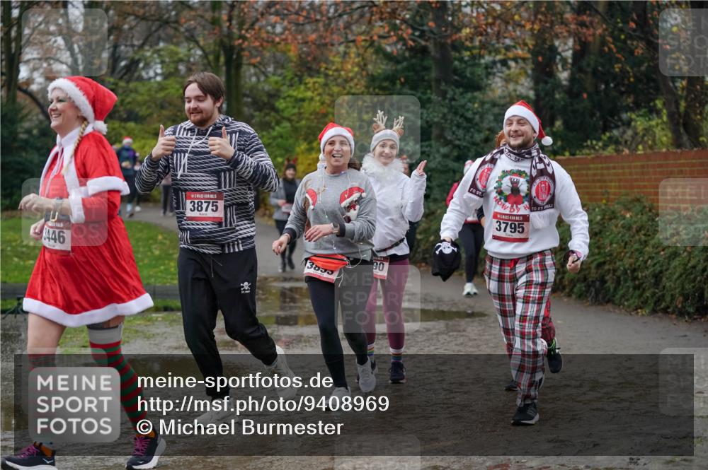 07.12.2025 - St. Pauli X-Mass-Run No. 15 Michael Burmester http://msf.ph/oto/9408969 07.12.2025 11:27:09 Laufen 3446, 15, 3875, 3055, 90, 15, 3795 meine-sportfotos.de