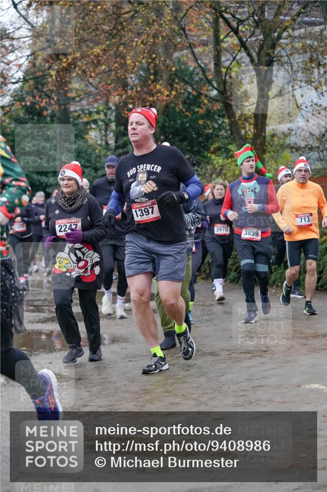 07.12.2025 - St. Pauli X-Mass-Run No. 15 Michael Burmester http://msf.ph/oto/9408986 07.12.2025 09:44:48 Laufen 2247, 1929, 15, 1397, 713, 3970, 3859 meine-sportfotos.de