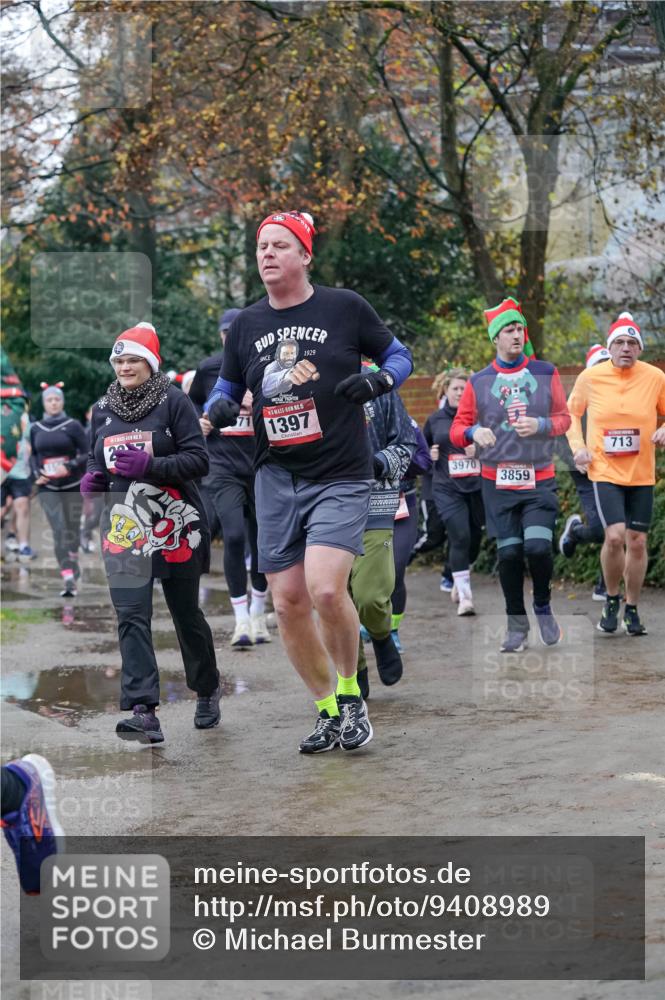 07.12.2025 - St. Pauli X-Mass-Run No. 15 Michael Burmester http://msf.ph/oto/9408989 07.12.2025 09:44:48 Laufen 1929, 71, 15, 1397, 3970, 3859, 713 meine-sportfotos.de