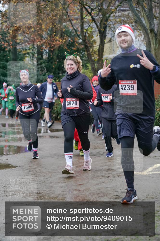 07.12.2025 - St. Pauli X-Mass-Run No. 15 Michael Burmester http://msf.ph/oto/9409015 07.12.2025 09:44:51 Laufen 1505, 5, 3970, 389, 4239 meine-sportfotos.de