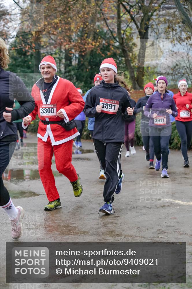 07.12.2025 - St. Pauli X-Mass-Run No. 15 Michael Burmester http://msf.ph/oto/9409021 07.12.2025 09:44:52 Laufen 15, 3300, 15, 3891, 3911, 1712 meine-sportfotos.de