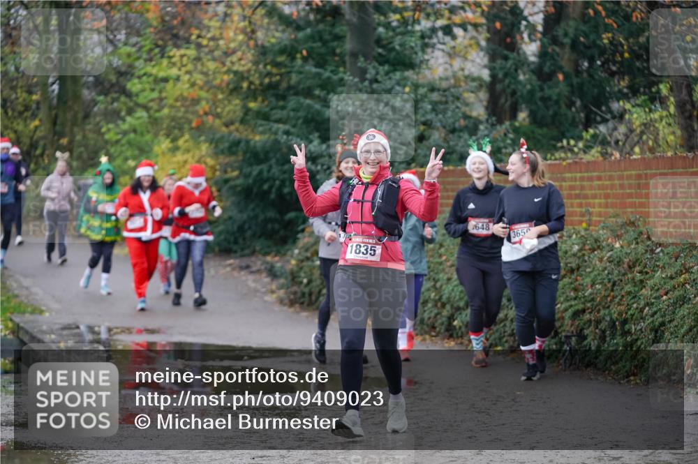 07.12.2025 - St. Pauli X-Mass-Run No. 15 Michael Burmester http://msf.ph/oto/9409023 07.12.2025 11:27:13 Laufen 1835, 648, 3650 meine-sportfotos.de