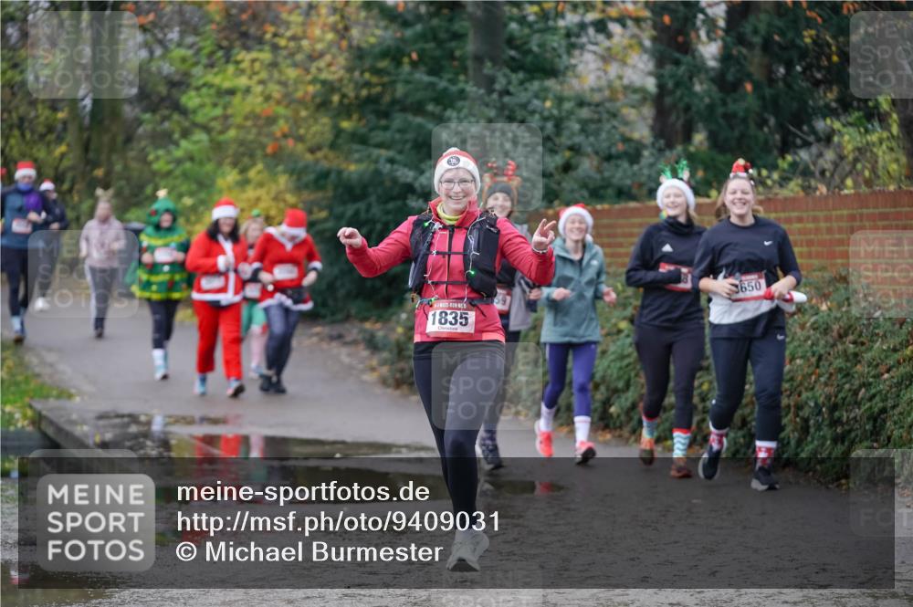 07.12.2025 - St. Pauli X-Mass-Run No. 15 Michael Burmester http://msf.ph/oto/9409031 07.12.2025 11:27:13 Laufen 1835, 3650 meine-sportfotos.de