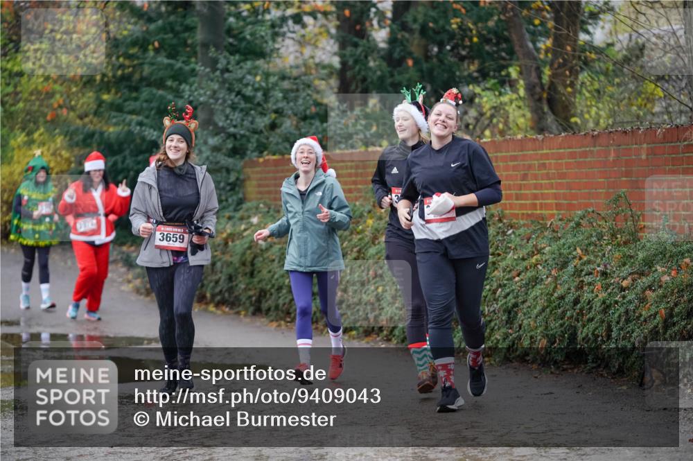 07.12.2025 - St. Pauli X-Mass-Run No. 15 Michael Burmester http://msf.ph/oto/9409043 07.12.2025 11:27:15 Laufen 3659 meine-sportfotos.de