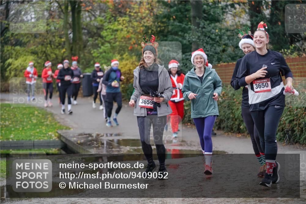 07.12.2025 - St. Pauli X-Mass-Run No. 15 Michael Burmester http://msf.ph/oto/9409052 07.12.2025 11:27:16 Laufen 3659, 5, 3650 meine-sportfotos.de