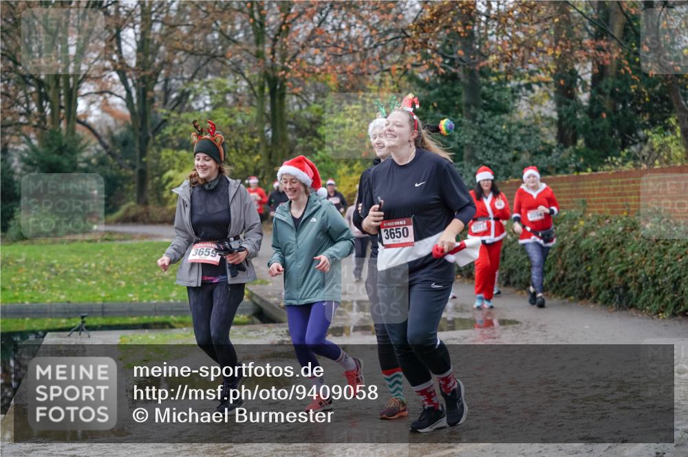 07.12.2025 - St. Pauli X-Mass-Run No. 15 Michael Burmester http://msf.ph/oto/9409058 07.12.2025 11:27:17 Laufen 3659, 3650, 2077 meine-sportfotos.de