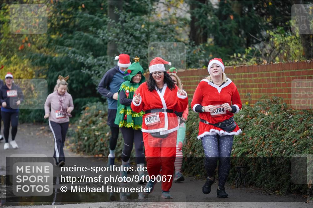 07.12.2025 - St. Pauli X-Mass-Run No. 15 Michael Burmester http://msf.ph/oto/9409067 07.12.2025 11:27:18 Laufen 2077, 094 meine-sportfotos.de