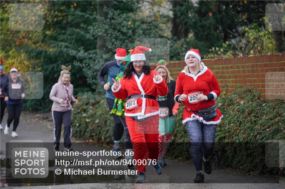 07.12.2025 - St. Pauli X-Mass-Run No. 15 Michael Burmester http://msf.ph/oto/9409076 07.12.2025 11:27:19 Laufen 3494, 2077, 355, 5, 209 meine-sportfotos.de