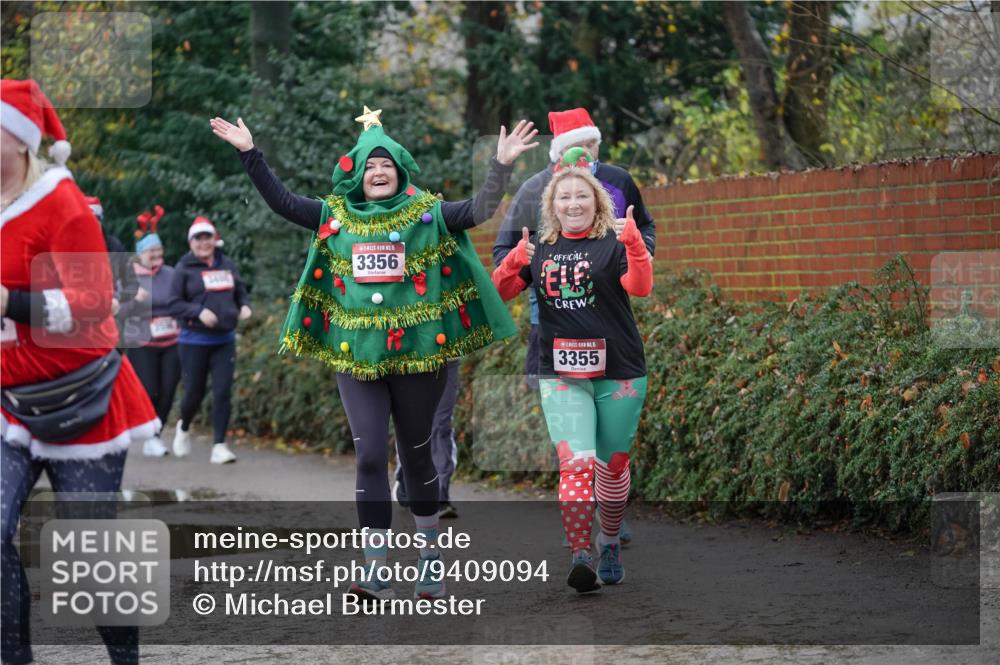 07.12.2025 - St. Pauli X-Mass-Run No. 15 Michael Burmester http://msf.ph/oto/9409094 07.12.2025 11:27:22 Laufen 15, 3356, 5, 3355 meine-sportfotos.de