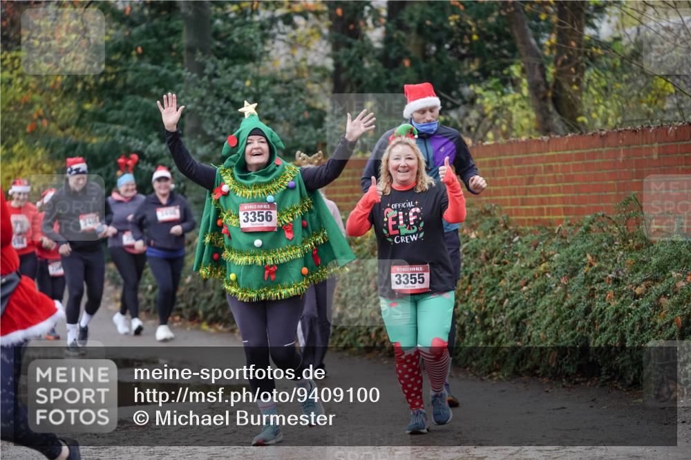 07.12.2025 - St. Pauli X-Mass-Run No. 15 Michael Burmester http://msf.ph/oto/9409100 07.12.2025 11:27:22 Laufen 594, 3490, 3496, 3356, 15, 3355 meine-sportfotos.de