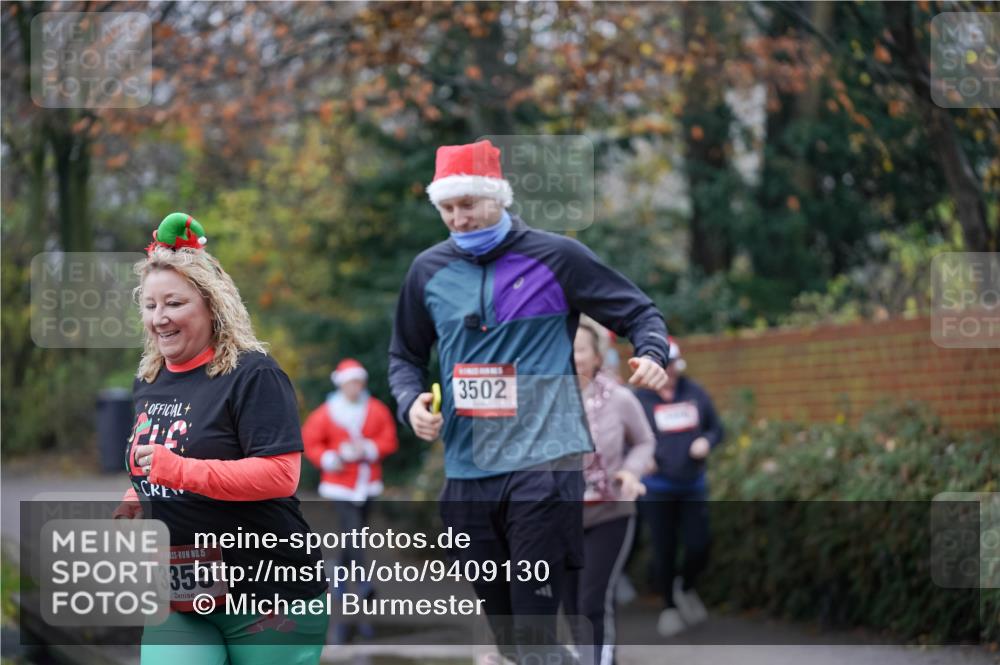 07.12.2025 - St. Pauli X-Mass-Run No. 15 Michael Burmester http://msf.ph/oto/9409130 07.12.2025 11:27:24 Laufen 3502, 15, 3355 meine-sportfotos.de