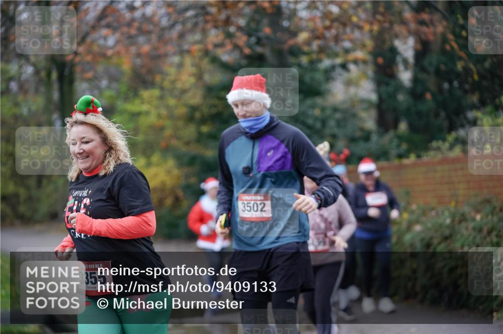 07.12.2025 - St. Pauli X-Mass-Run No. 15 Michael Burmester http://msf.ph/oto/9409133 07.12.2025 11:27:25 Laufen 3502, 15, 3355 meine-sportfotos.de