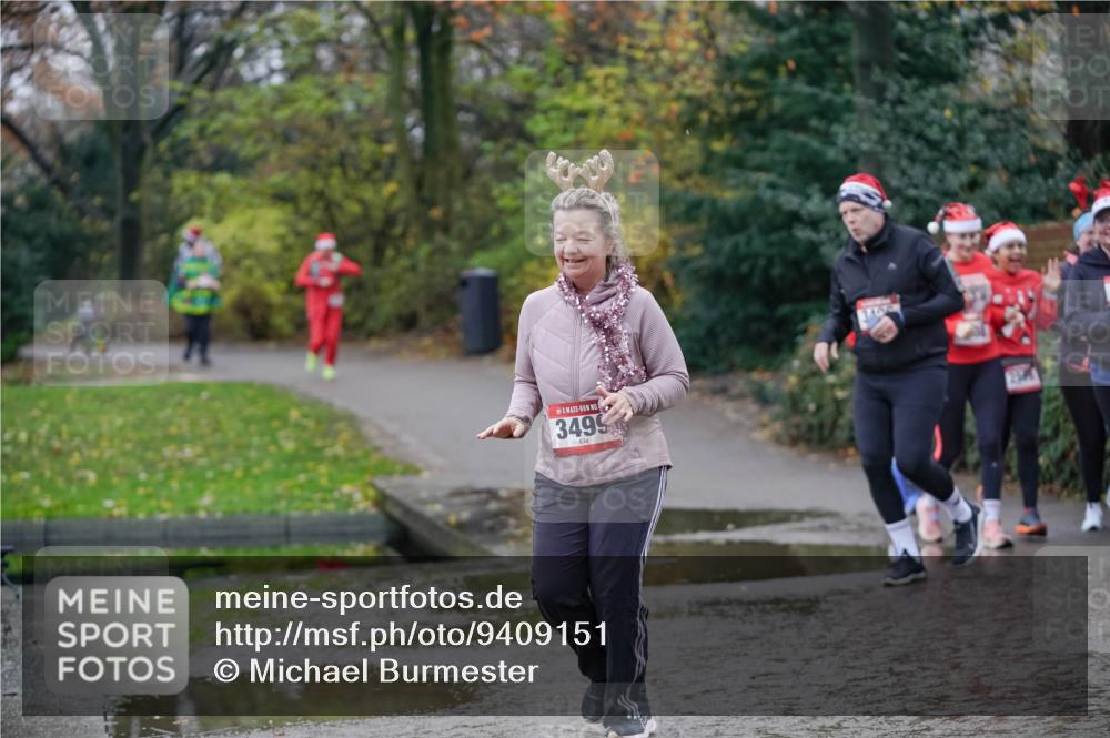 07.12.2025 - St. Pauli X-Mass-Run No. 15 Michael Burmester http://msf.ph/oto/9409151 07.12.2025 11:27:26 Laufen 3499, 2514 meine-sportfotos.de