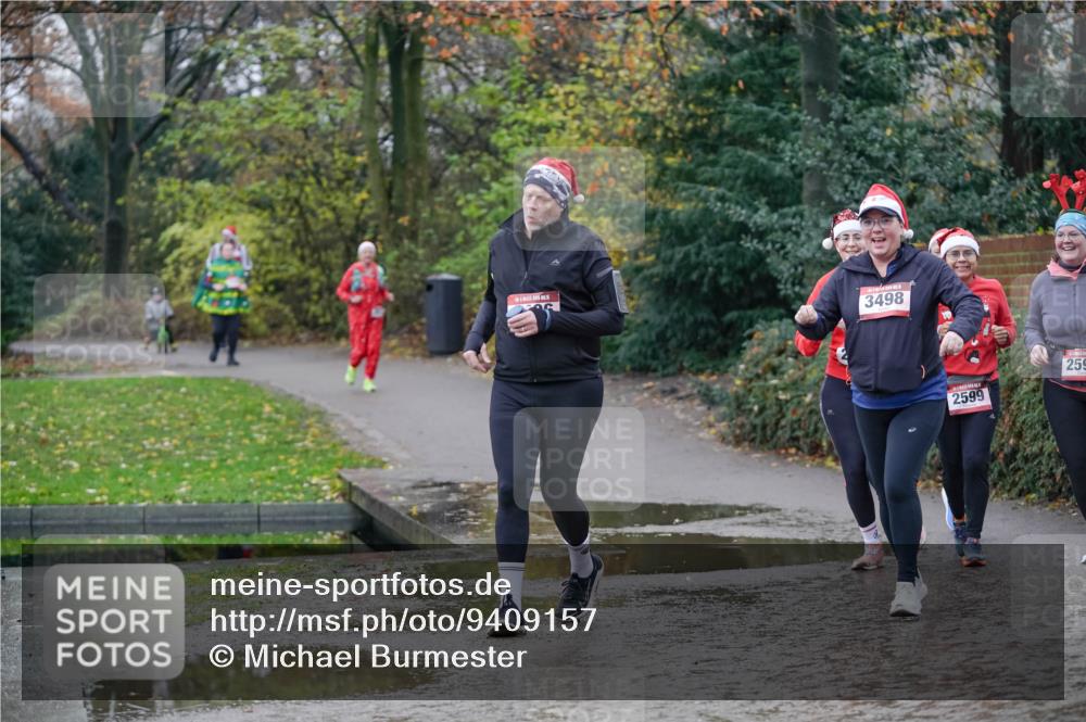 07.12.2025 - St. Pauli X-Mass-Run No. 15 Michael Burmester http://msf.ph/oto/9409157 07.12.2025 11:27:27 Laufen 3498, 2599, 259 meine-sportfotos.de